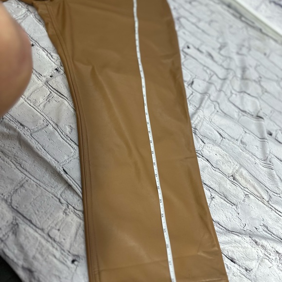 Abercrombie & Fitch Curve Love Faux Leather ’90s Straight Ultra High Rise SZ 22S - Picture 9 of 13